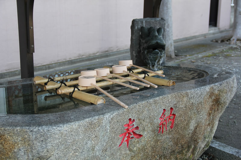 川崎市幸区 天満天神社の手洗い2